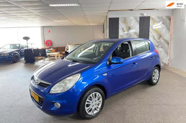 Hyundai i20 (2009) thumbnail 2