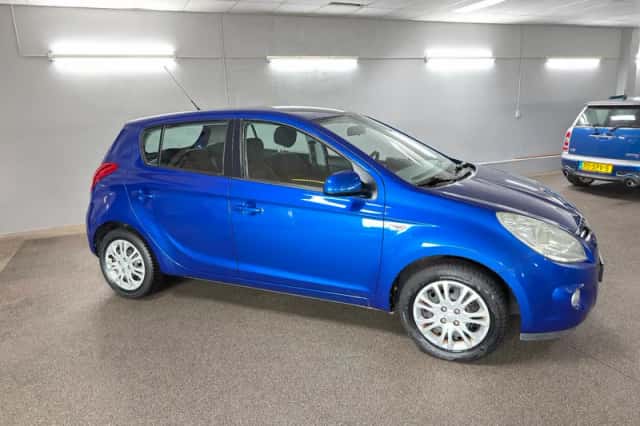 Hyundai i20 (2009) thumbnail 3