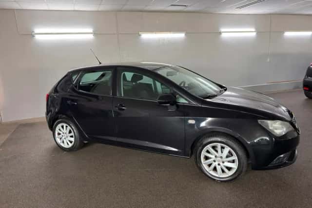 SEAT Ibiza (2013) thumbnail 4