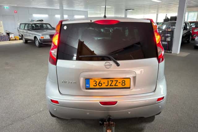 Nissan Note (2009) thumbnail 6