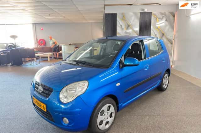Kia Picanto (2010) thumbnail 2