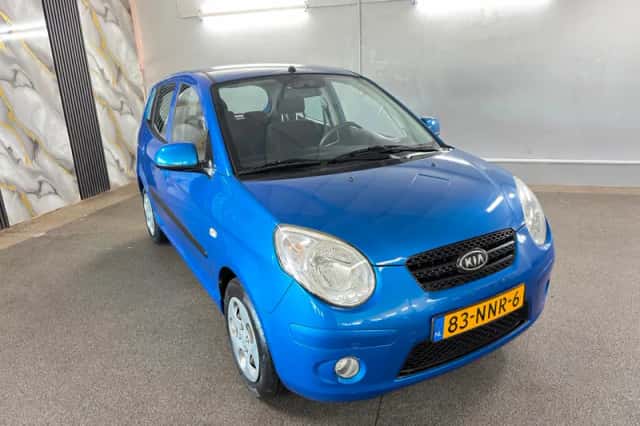 Kia Picanto (2010) thumbnail 4