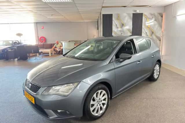 SEAT Leon (2013) thumbnail 1