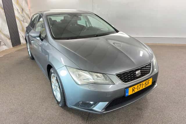 SEAT Leon (2013) thumbnail 4