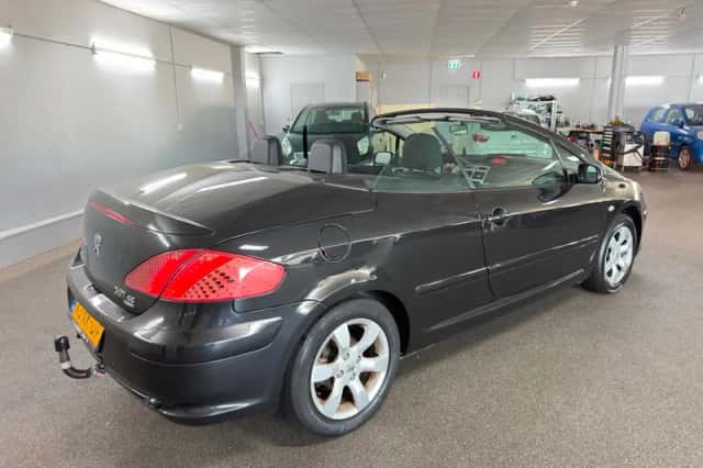 Peugeot 307 CC (2007) thumbnail 5