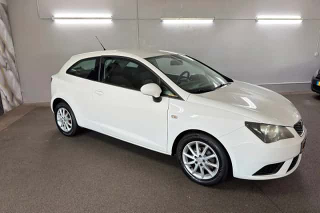 SEAT Ibiza (2013) thumbnail 3