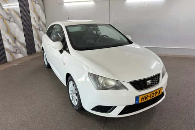 SEAT Ibiza (2013) thumbnail 4
