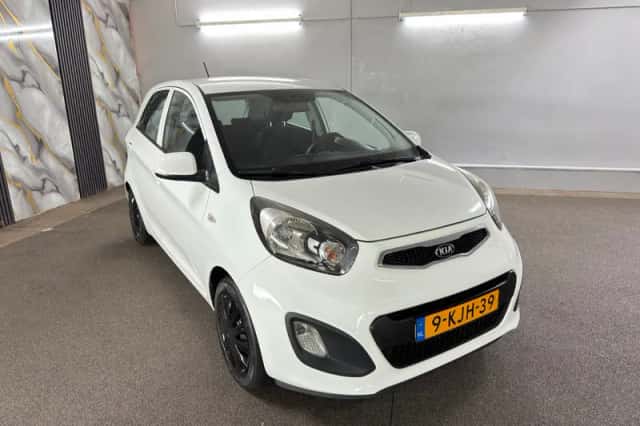 Kia Picanto (2013) thumbnail 4