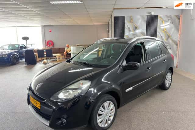 Renault Clio (2012) thumbnail 2