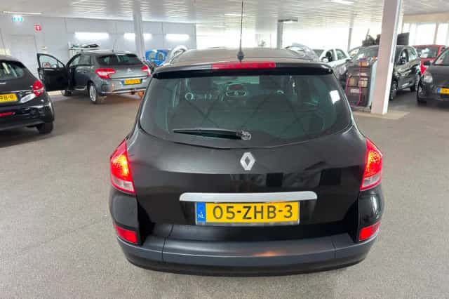 Renault Clio (2012) thumbnail 6