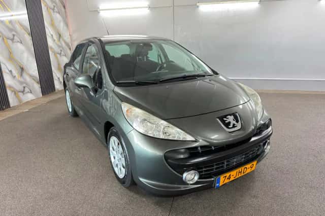 Peugeot 207 (2009) thumbnail 4