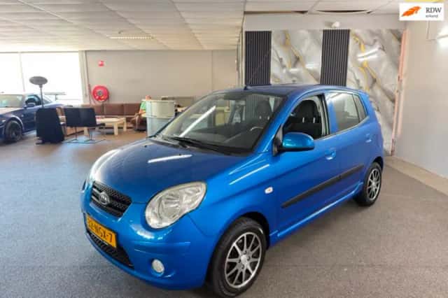 Kia Picanto (2010) thumbnail 1