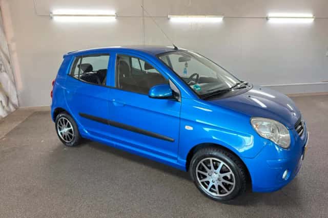 Kia Picanto (2010) thumbnail 3