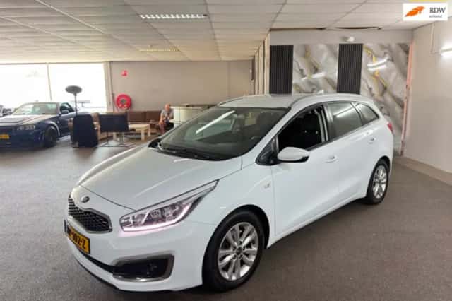 Kia Cee'd (2017) thumbnail 1