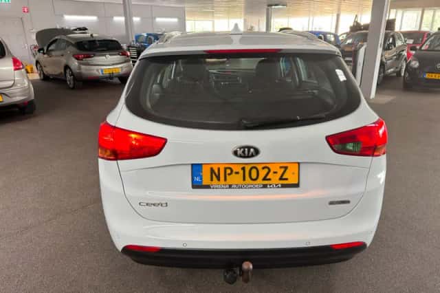 Kia Cee'd (2017) thumbnail 6
