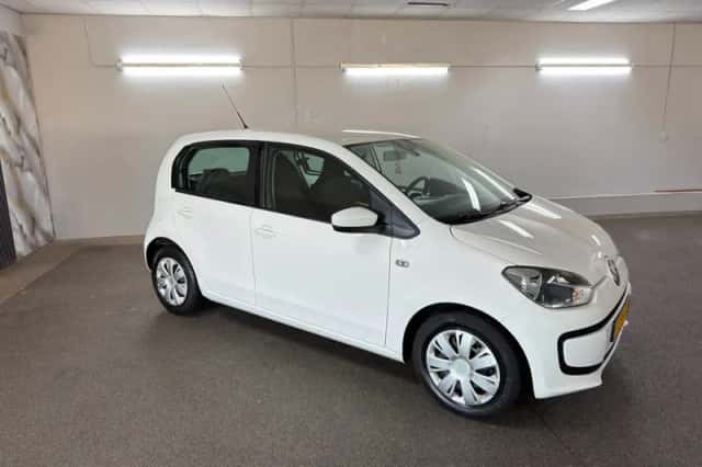 Volkswagen Up! (2012) thumbnail 3