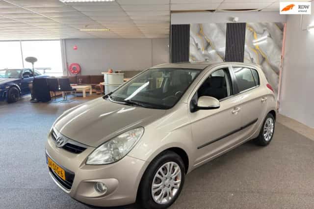 Hyundai i20 (2011) thumbnail 1