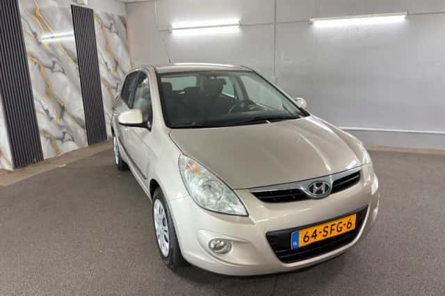 Hyundai i20 (2011) thumbnail 3