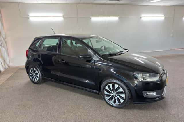 Volkswagen Polo (2014) thumbnail 2