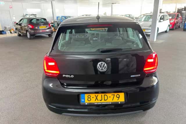 Volkswagen Polo (2014) thumbnail 5