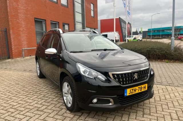 Peugeot 2008 (2018) thumbnail 5