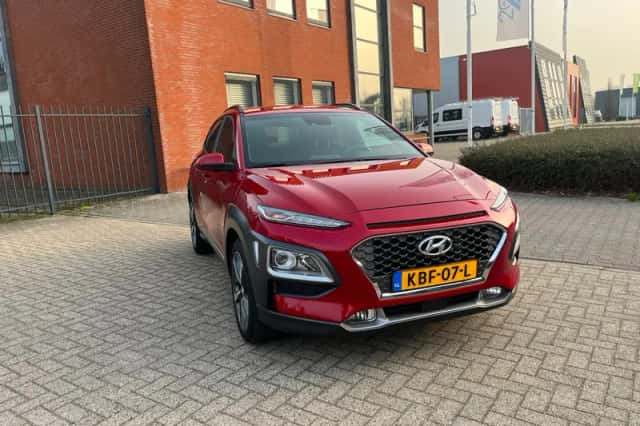 Hyundai Kona (2020) thumbnail 4