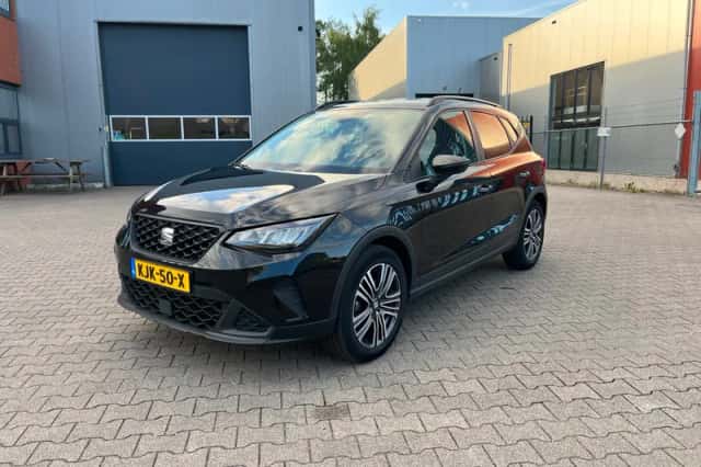 SEAT Arona (2024) thumbnail 1