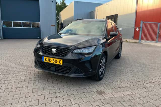 SEAT Arona (2024) thumbnail 2