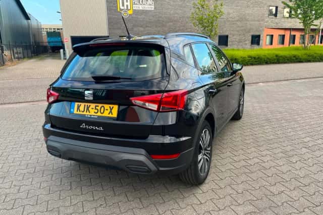 SEAT Arona (2024) thumbnail 6