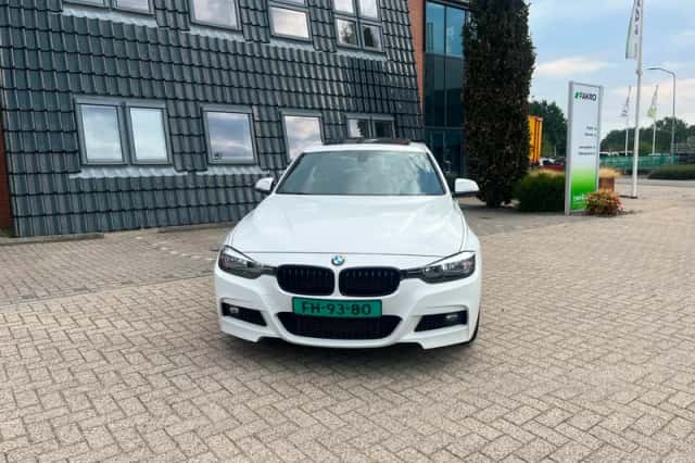 BMW 3-Serie (2016) thumbnail 2