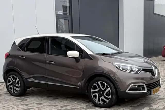 Renault Captur (2014) thumbnail 3