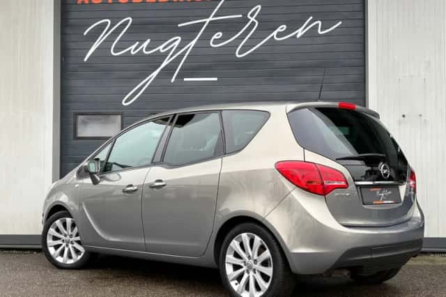 Opel Meriva (2010) thumbnail 5