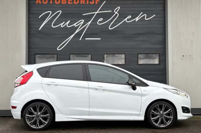 Ford Fiesta (2017) thumbnail 4