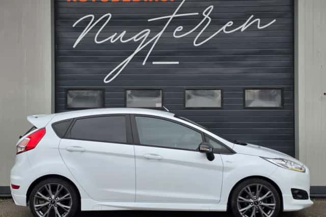 Ford Fiesta (2017) thumbnail 4