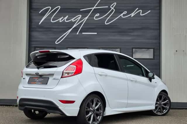 Ford Fiesta (2017) thumbnail 5
