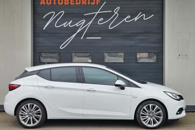 Opel Astra (2021) thumbnail 4