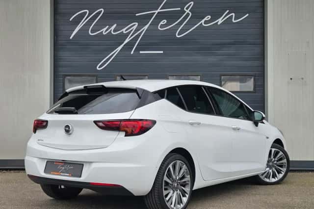 Opel Astra (2021) thumbnail 5