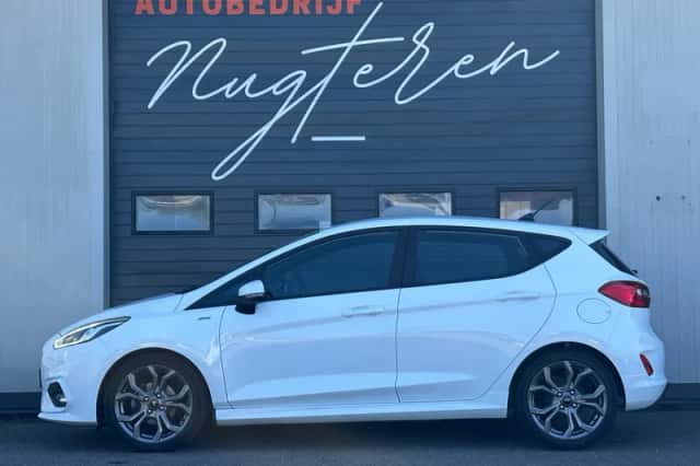 Ford Fiesta (2021) thumbnail 3