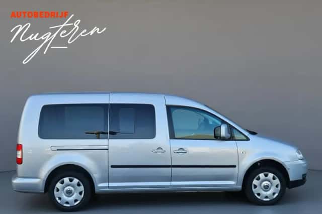 Volkswagen Caddy Maxi (2009) thumbnail 4