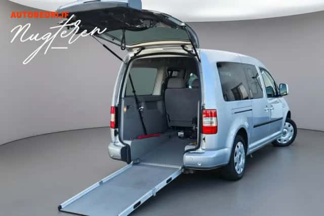 Volkswagen Caddy Maxi (2009) thumbnail 6