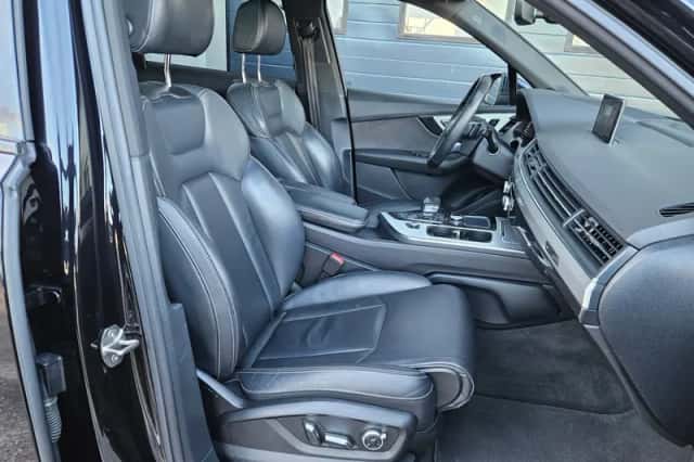 Audi Q7 (2017) thumbnail 6