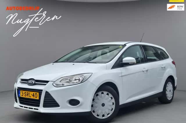 Ford Focus (2013) thumbnail 2