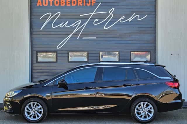 Opel Astra Sports Tourer (2019) thumbnail 3