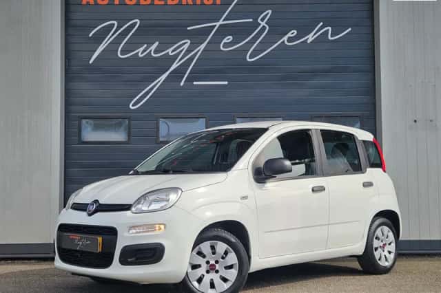 Fiat Panda (2015) thumbnail 2