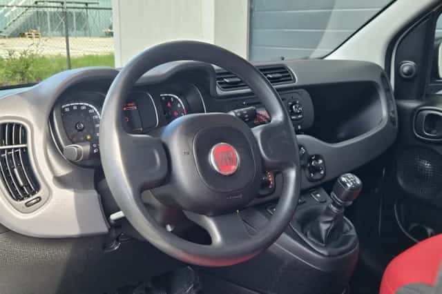 Fiat Panda (2015) thumbnail 6