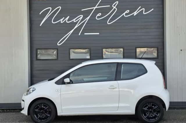 Volkswagen Up! (2014) thumbnail 3