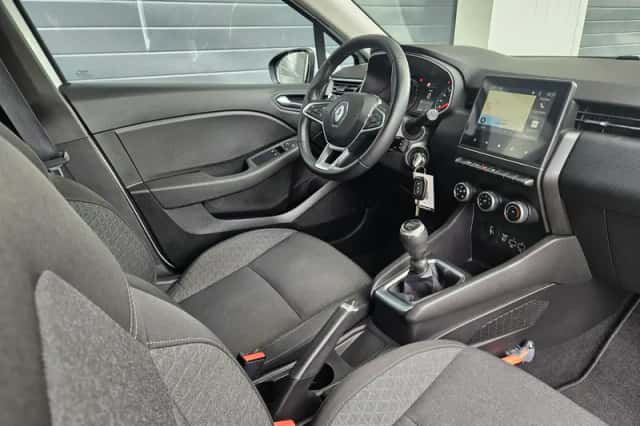 Renault Clio (2021) thumbnail 6