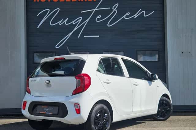 Kia Picanto (2021) thumbnail 5