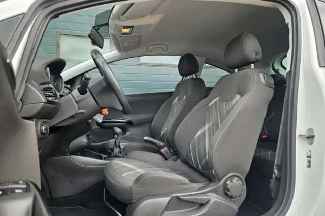 Opel Corsa (2016) thumbnail 6