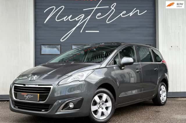 Peugeot 5008 (2014) thumbnail 2